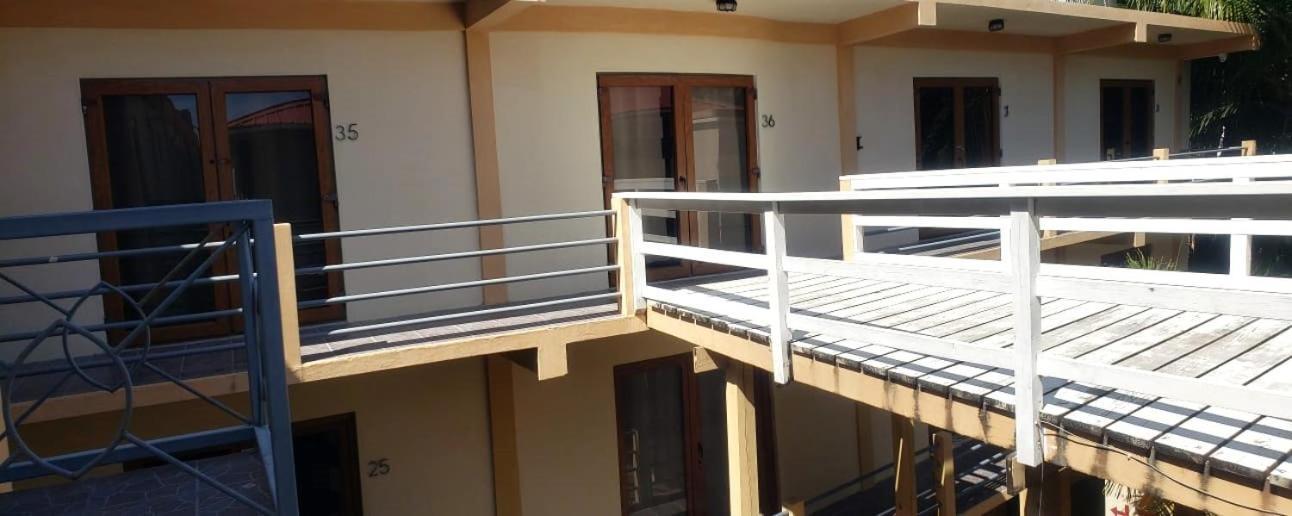 Beach Club Budget Rooms At Popeyes Caye Caulker Luaran gambar