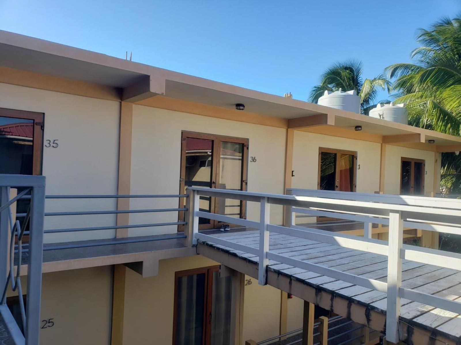 Beach Club Budget Rooms At Popeyes Caye Caulker Luaran gambar