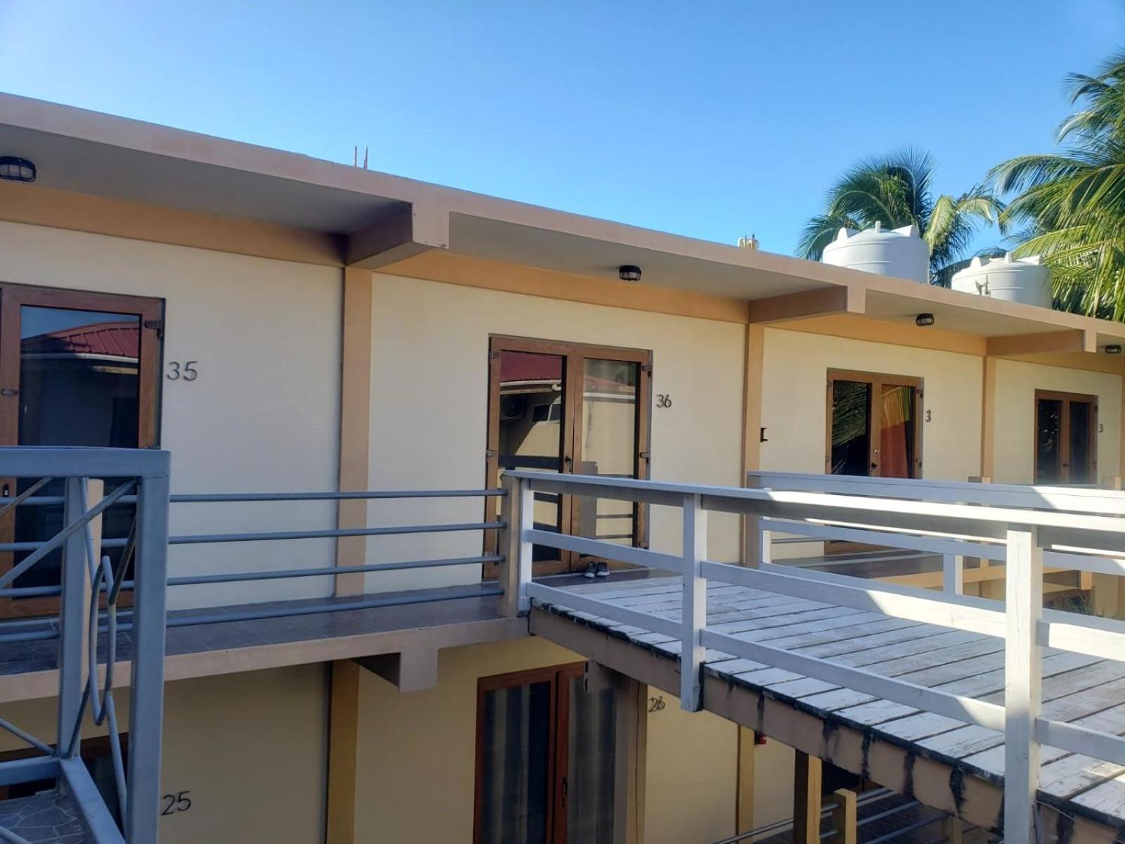 Beach Club Budget Rooms At Popeyes Caye Caulker Luaran gambar