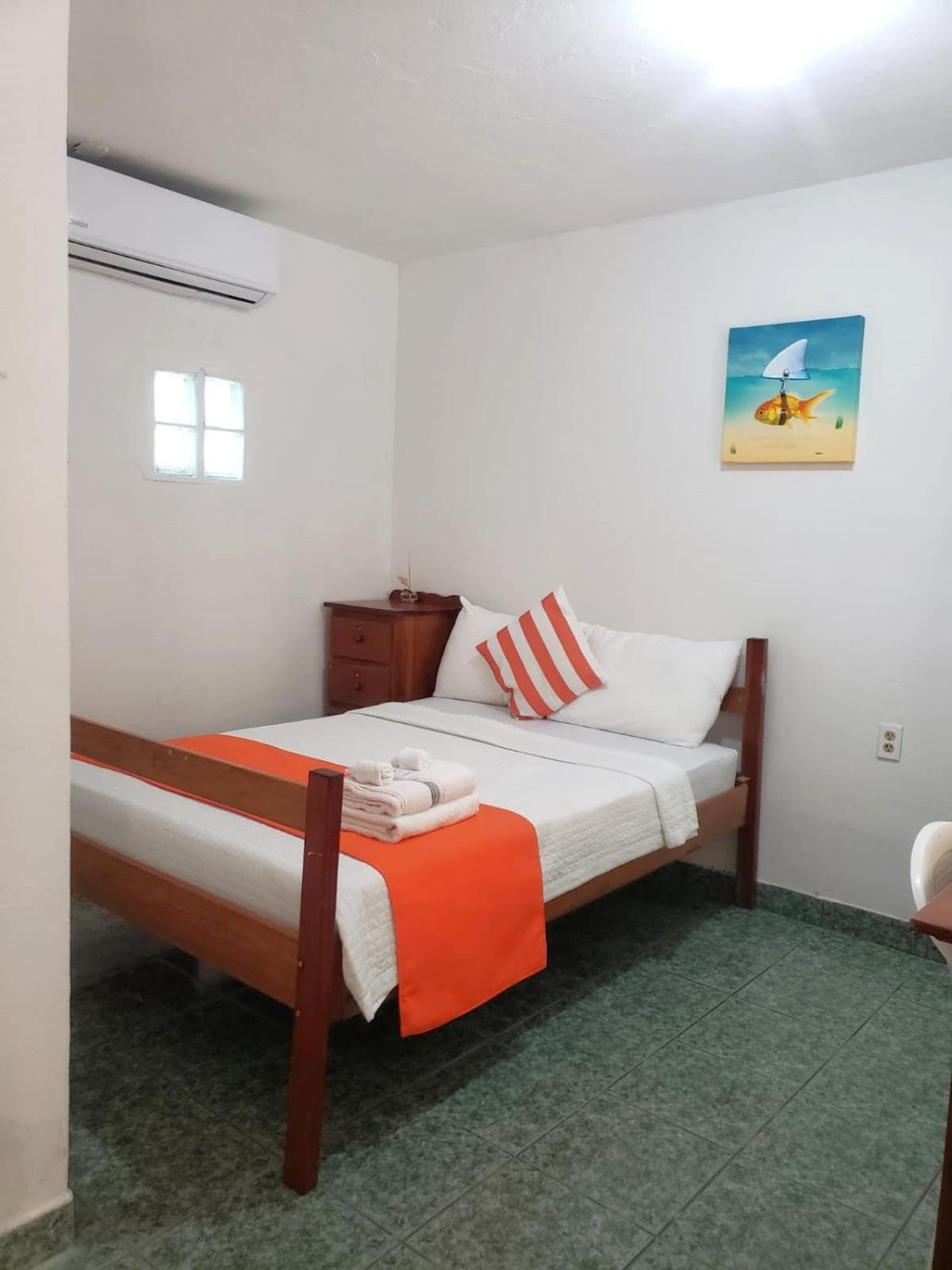 Beach Club Budget Rooms At Popeyes Caye Caulker Luaran gambar